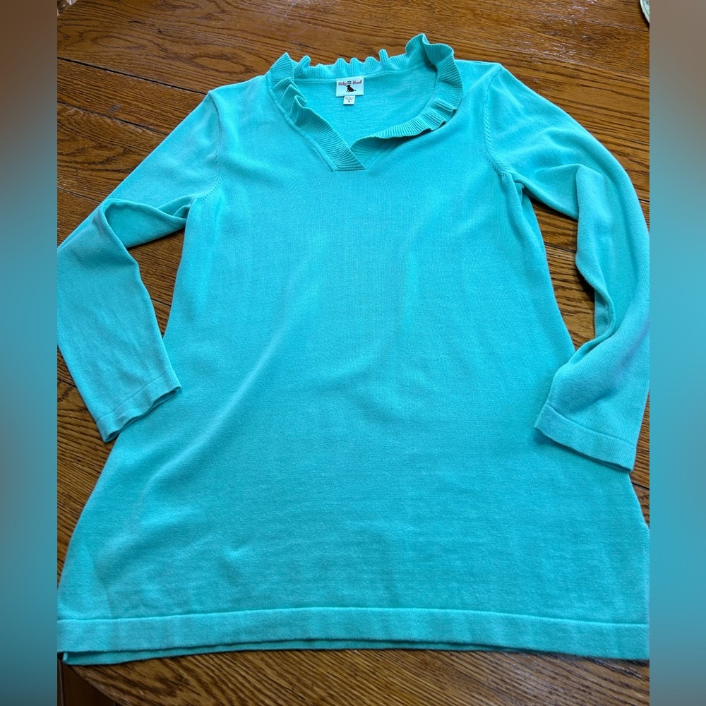 Haley & the Hound mint green ruffle neck sweater. Size Small.